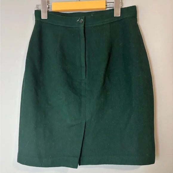 Daniel Hechter Wool Cashmere Skirt Green Size 8 Classic Minimalist - Picture 4 of 8